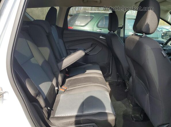 1FMCU0GD6JUA75995 2018 FORD ESCAPE White Вид задньої частини салону