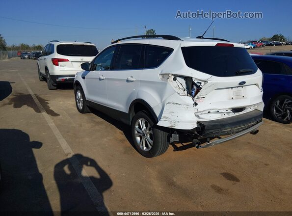 1FMCU0GD8JUC62963 2018 FORD ESCAPE White Вид спереду