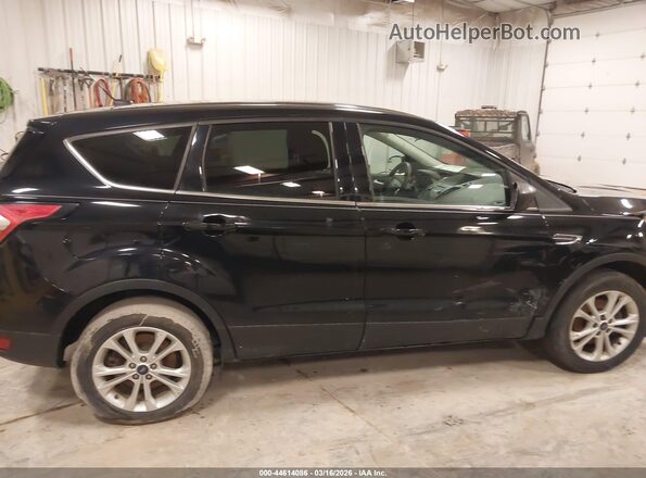 1FMCU0GD9HUA03568 2017 FORD ESCAPE Black 