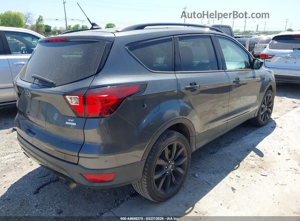 1FMCU0GD9KUB46768 2019 FORD ESCAPE Серый 