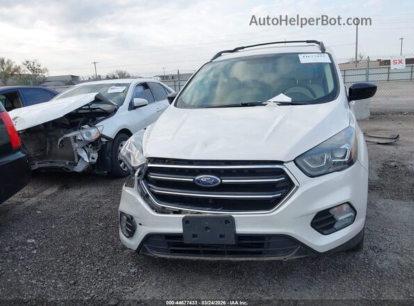 1FMCU0HD1JUD20913 2018 FORD ESCAPE White Rear interior view