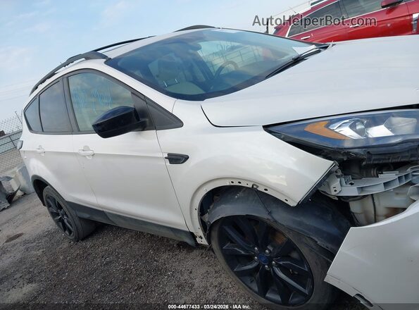 1FMCU0HD1JUD20913 2018 FORD ESCAPE White 360 interior view