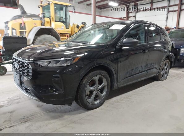 1FMCU0MN7PUA79110 2023 FORD ESCAPE Black Przód lewy