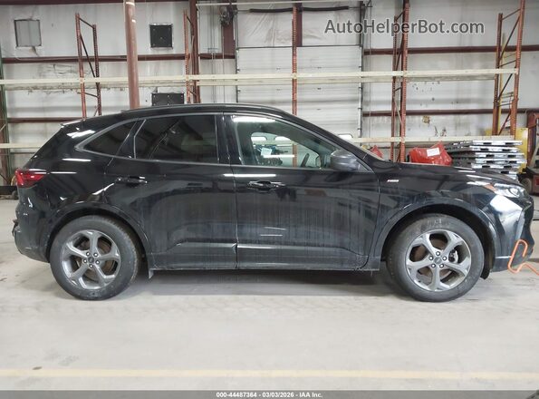 1FMCU0MN7PUA79110 2023 FORD ESCAPE Black Widok wnętrza 360 stopni