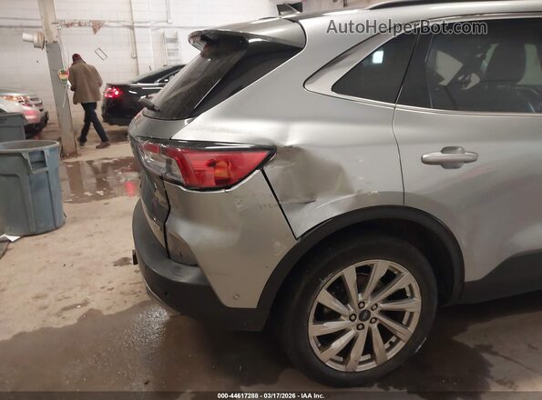 1FMCU9DZ2MUB15725 2021 FORD ESCAPE Silver 