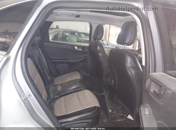 1FMCU9DZ2MUB15725 2021 FORD ESCAPE Silver VIN sticker view