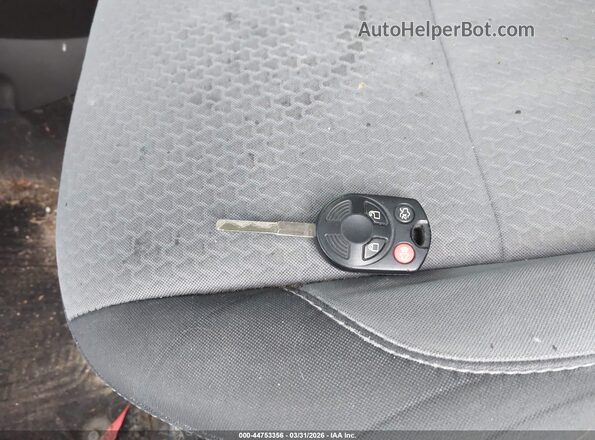 1FMCU9G9XHUD74500 2017 FORD ESCAPE Red Vista del salpicadero