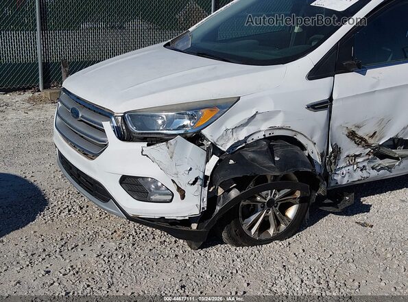 1FMCU9GD0JUB45785 2018 FORD ESCAPE White Դիմացի տեսք