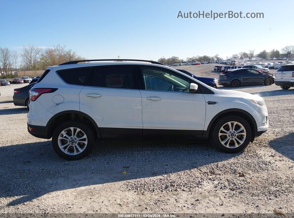 1FMCU9GD0JUB45785 2018 FORD ESCAPE White Սալոնի հետևի տեսք
