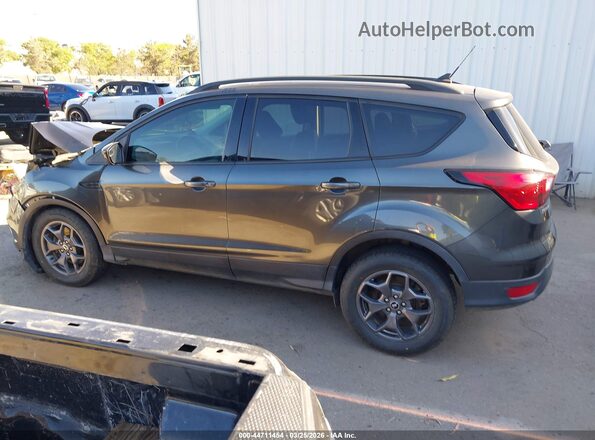 1FMCU9GD2KUA07621 2019 FORD ESCAPE Gray 