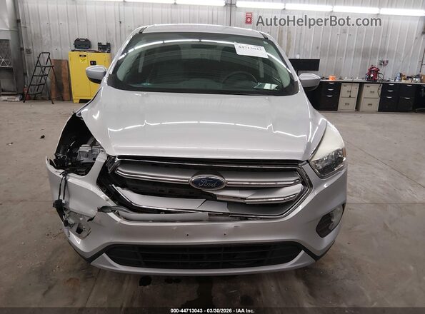 1FMCU9GD5HUE89381 2017 FORD ESCAPE Silver Вид задньої частини салону