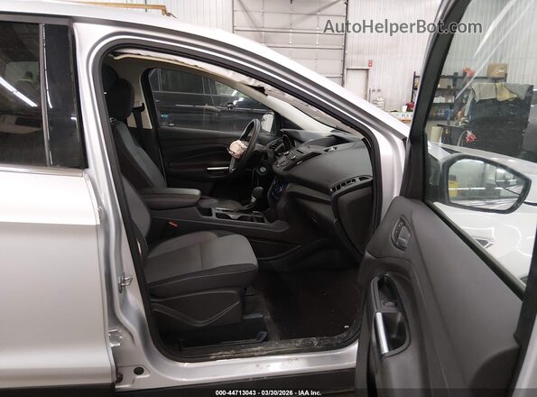 1FMCU9GD5HUE89381 2017 FORD ESCAPE Silver Вид салону спереду