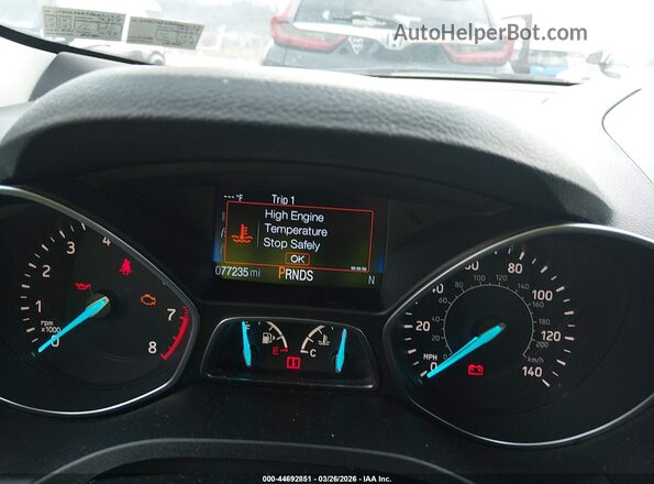 1FMCU9GD9HUA21167 2017 FORD ESCAPE Золотой Вид задних сидений