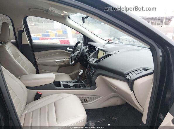 1FMCU9HD2KUA00909 2019 FORD ESCAPE Black Front interior view