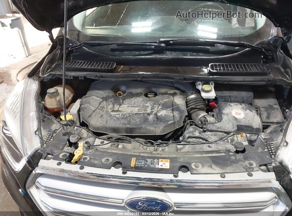 1FMCU9J94HUE57817 2017 FORD ESCAPE Черный Вид сзади
