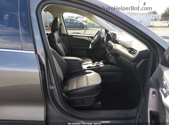 1FMCU9J99NUB58562 2022 FORD ESCAPE Gray Front interior view