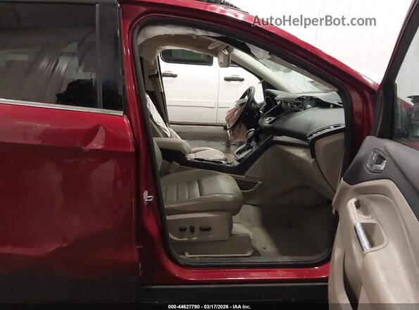1FMCU9JX4GUB98890 2016 FORD ESCAPE Красный Вид салона спереди