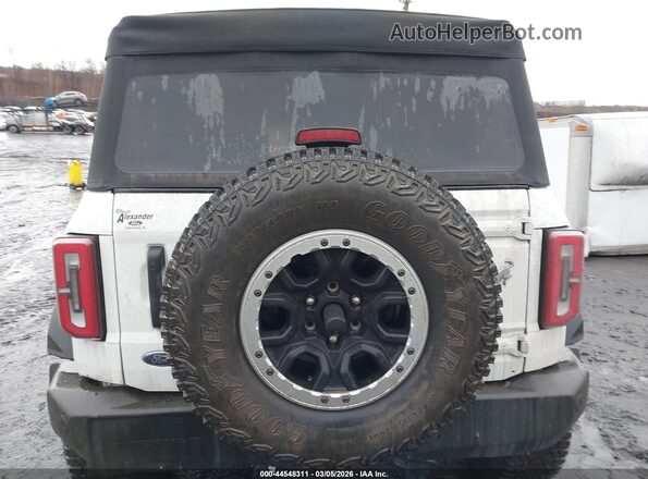 1FMDE5DH3PLC11469 2023 FORD BRONCO Белый 