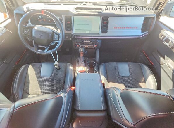 1FMEE0RR3RLA83519 2024 FORD BRONCO Black Vista del salpicadero