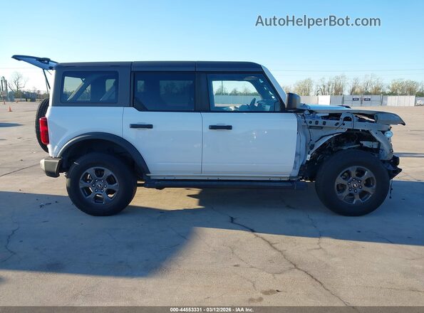 1FMEE5BPXPLC08454 2023 FORD BRONCO White Vista interior trasera
