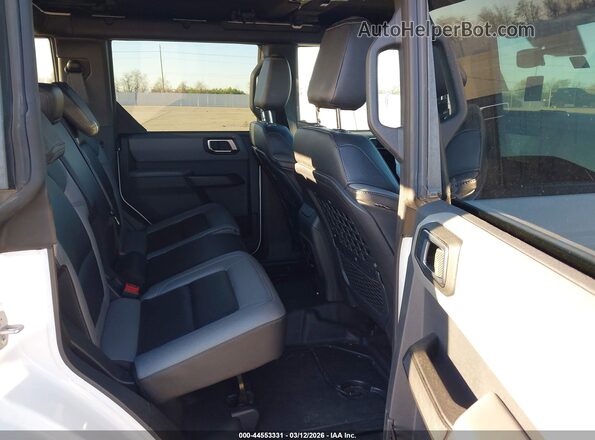 1FMEE5BPXPLC08454 2023 FORD BRONCO White Vista de la etiqueta del VIN