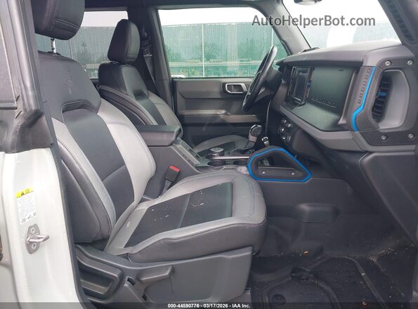 1FMEE5DH0MLA84437 2021 FORD BRONCO Gray Front interior view