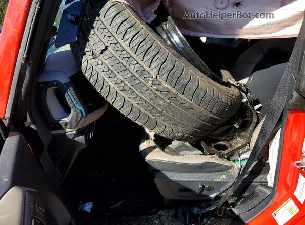 1FMEE5DP2MLA62107 2021 FORD BRONCO Красный Вид салона спереди