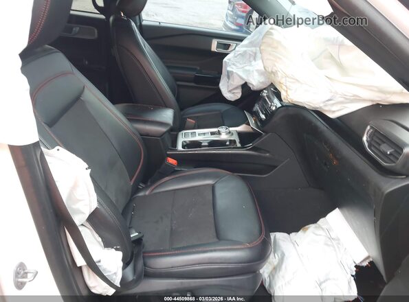 1FMSK7KH2RGA43933 2024 FORD FORD EXPLORER White Vista interior delantera