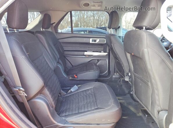 1FMSK8DH0MGB68182 2021 FORD FORD EXPLORER Red Rear interior view