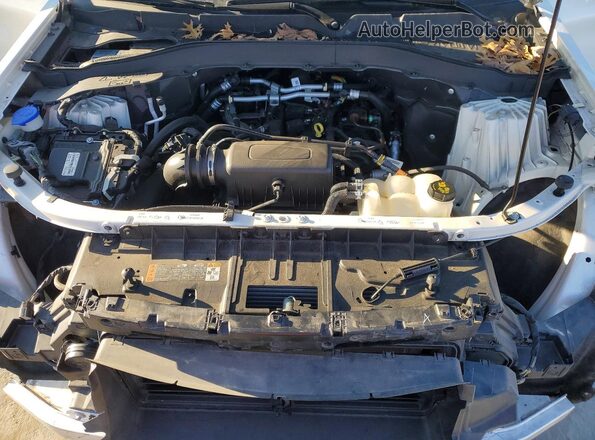 1FMSK8DH2NGC03838 2022 FORD FORD EXPLORER White Vista del compartimento del motor