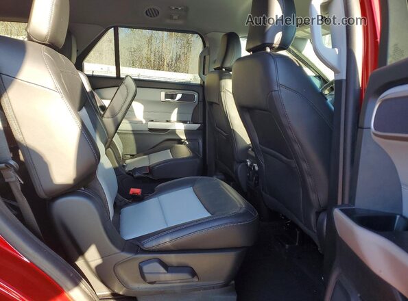 1FMSK8DH3RGA42177 2024 FORD FORD EXPLORER Red Vista interior trasera