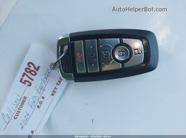 1FMSK8DH3RGA57262 2024 FORD FORD EXPLORER Green Առջևի վահանակի տեսք
