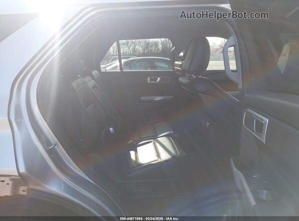 1FMSK8DH4LGC76027 2020 FORD FORD EXPLORER Silver Widok naklejki z numerem VIN