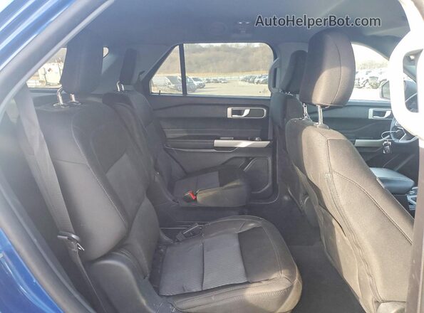 1FMSK8DH4NGC12346 2022 FORD FORD EXPLORER Blue Rear interior view