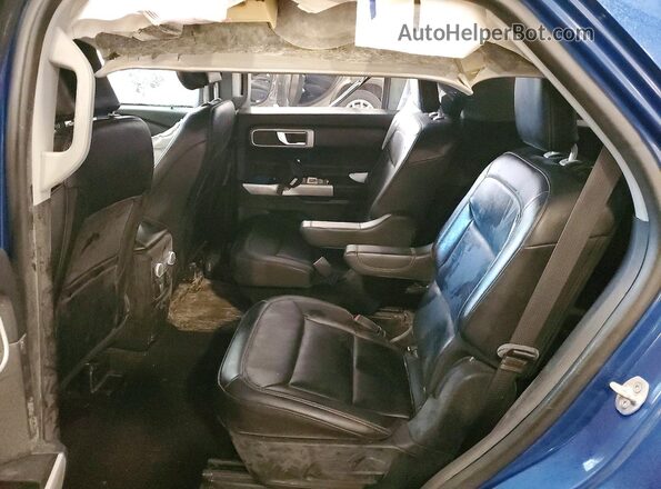 1FMSK8DH6NGA27716 2022 FORD FORD EXPLORER Blue Widok wnętrza z tyłu