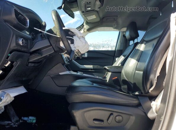 1FMSK8DH9MGA69750 2021 FORD FORD EXPLORER White Front interior view