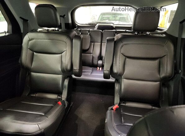1FMSK8DHXNGA39285 2022 FORD FORD EXPLORER White უკანა სავარძლების ხედი