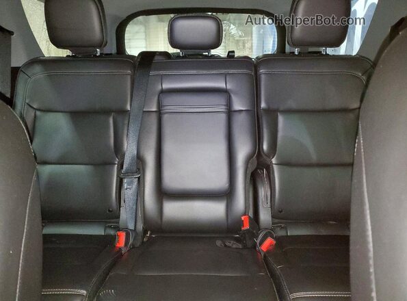 1FMSK8DHXRGA04431 2024 FORD FORD EXPLORER Gray Rear seats view