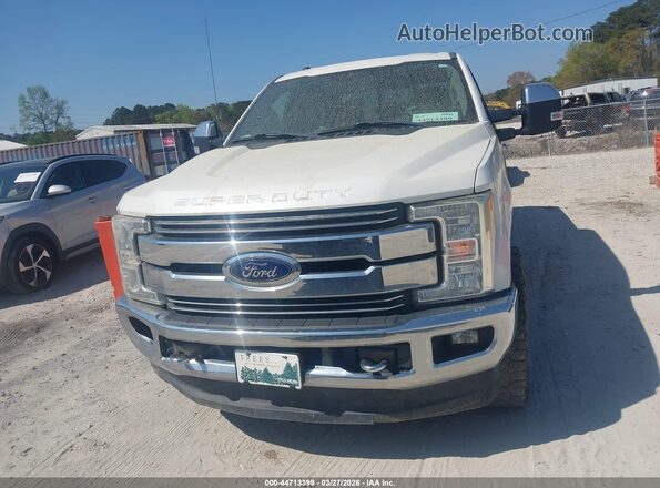 1FT7W2B65HEE53393 2017 FORD F-250 White Vista del cuadro de instrumentos