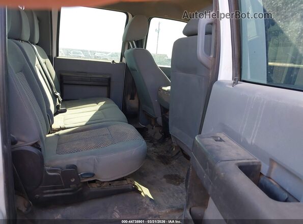 1FT7W2B68GEA43735 2016 FORD F-250 White 