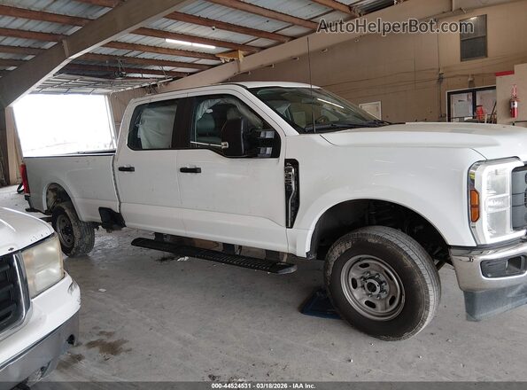 1FT7W2BA3REE02464 2024 FORD F-250 White Vista interior de 360 grados
