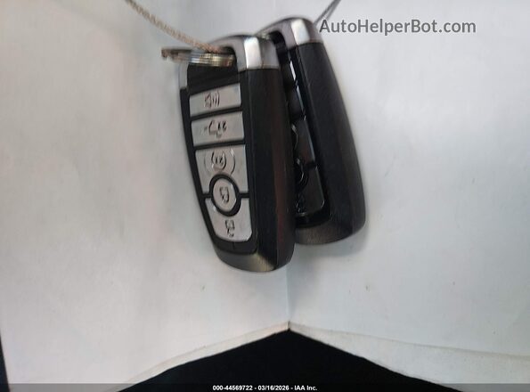 1FT7W2BT0JEB19333 2018 FORD F-250 White Widok deski rozdzielczej