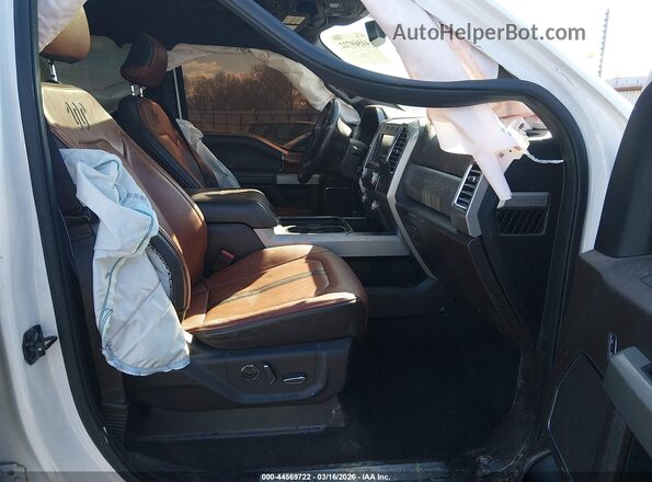 1FT7W2BT0JEB19333 2018 FORD F-250 White Widok wnętrza z przodu