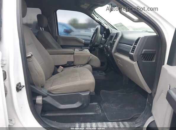 1FT7W2BT1KEC24769 2019 FORD F-250 White Widok wnętrza z przodu