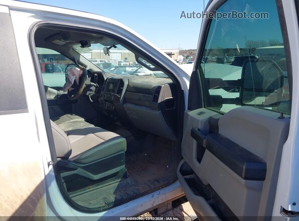 1FT7W2BT4KED41603 2019 FORD F-250 White Front interior view