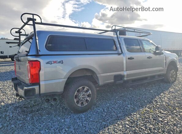 1FT7W2BT4PEC29102 2023 FORD F250 Silver Tył prawy