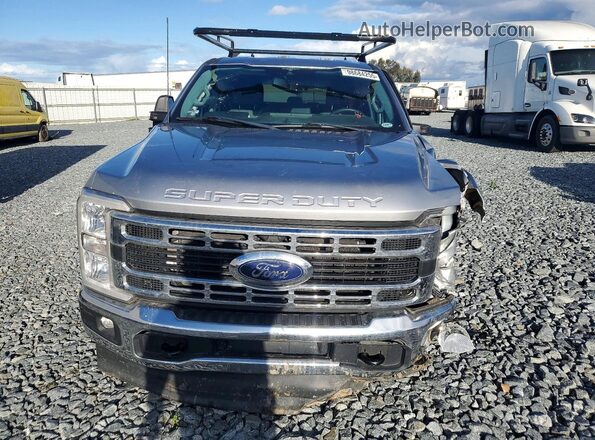 1FT7W2BT4PEC29102 2023 FORD F250 Silver Widok z przodu