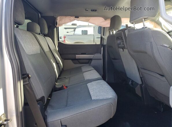 1FT7W2BT4PEC29102 2023 FORD F250 Silver Widok tylnych siedzeń