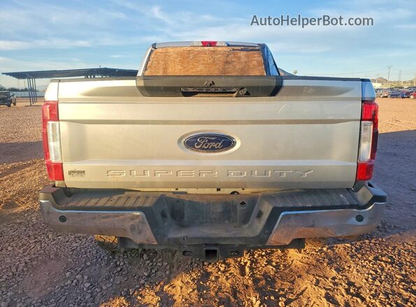 1FT7W2BT6HED08644 2017 FORD F250 Серебряный Вид сзади