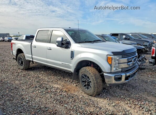 1FT7W2BT6HED08644 2017 FORD F250 Серебряный Передняя правая четверть